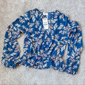 Sienna Sky Blue Floral Long Sleeve Blouse - M